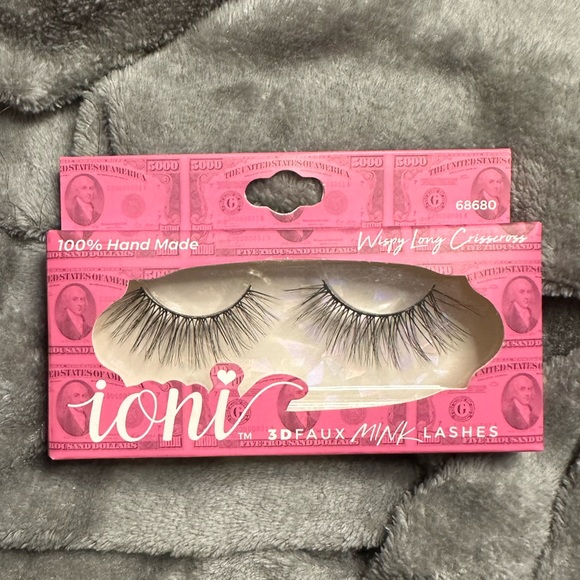 NEW Ioni lashes - Picture 4 of 5